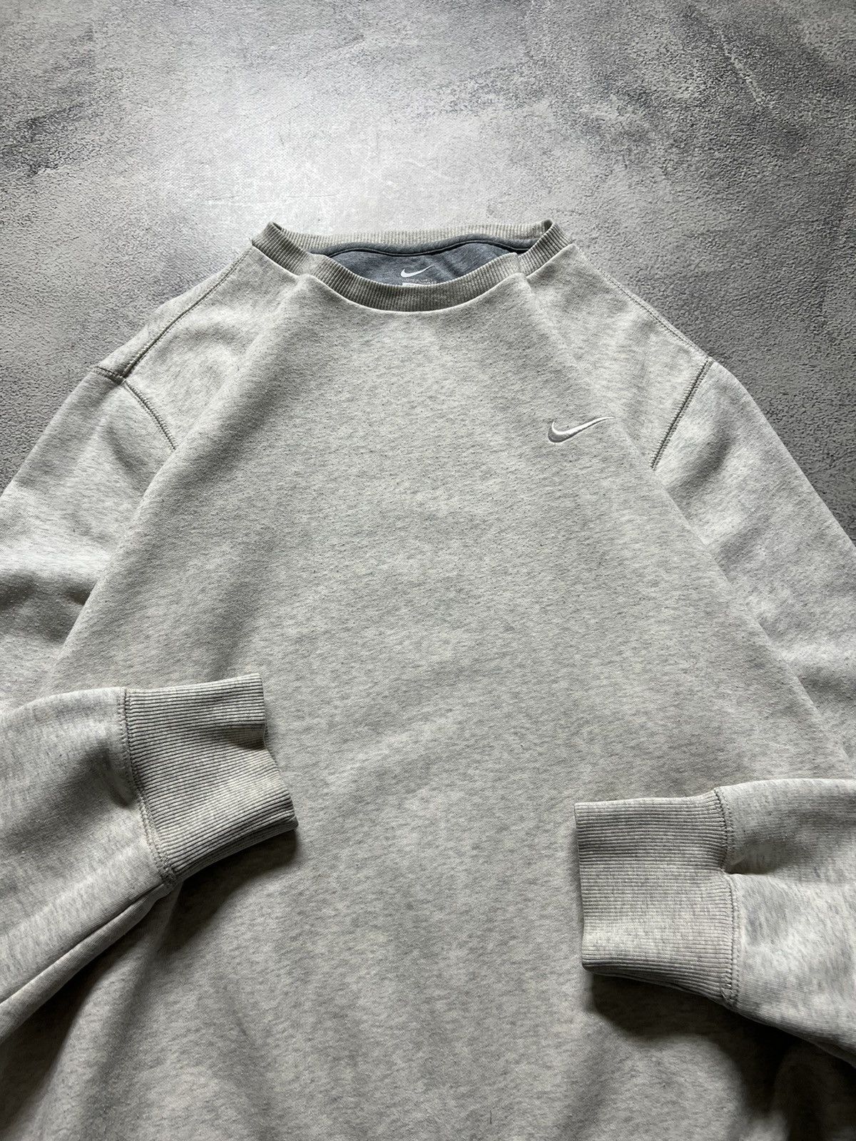 Nike Vintage Y2k Nike 🤍 Mini Swoosh Sweatshirt 00’s Size US XXL / EU 58 / 5 - 2 Thumbnail
