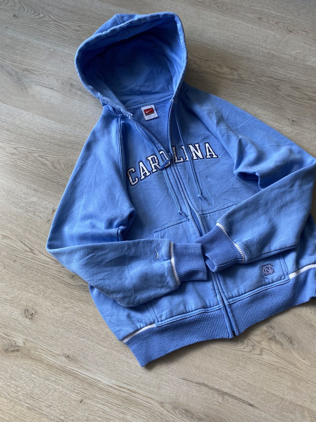 Japanese Brand × Nike × Vintage Nike Vintage Zip Hoodie Carolina Big Logo Japanese Hype Rare Size US S / EU 44-46 / 1 - 7 Thumbnail