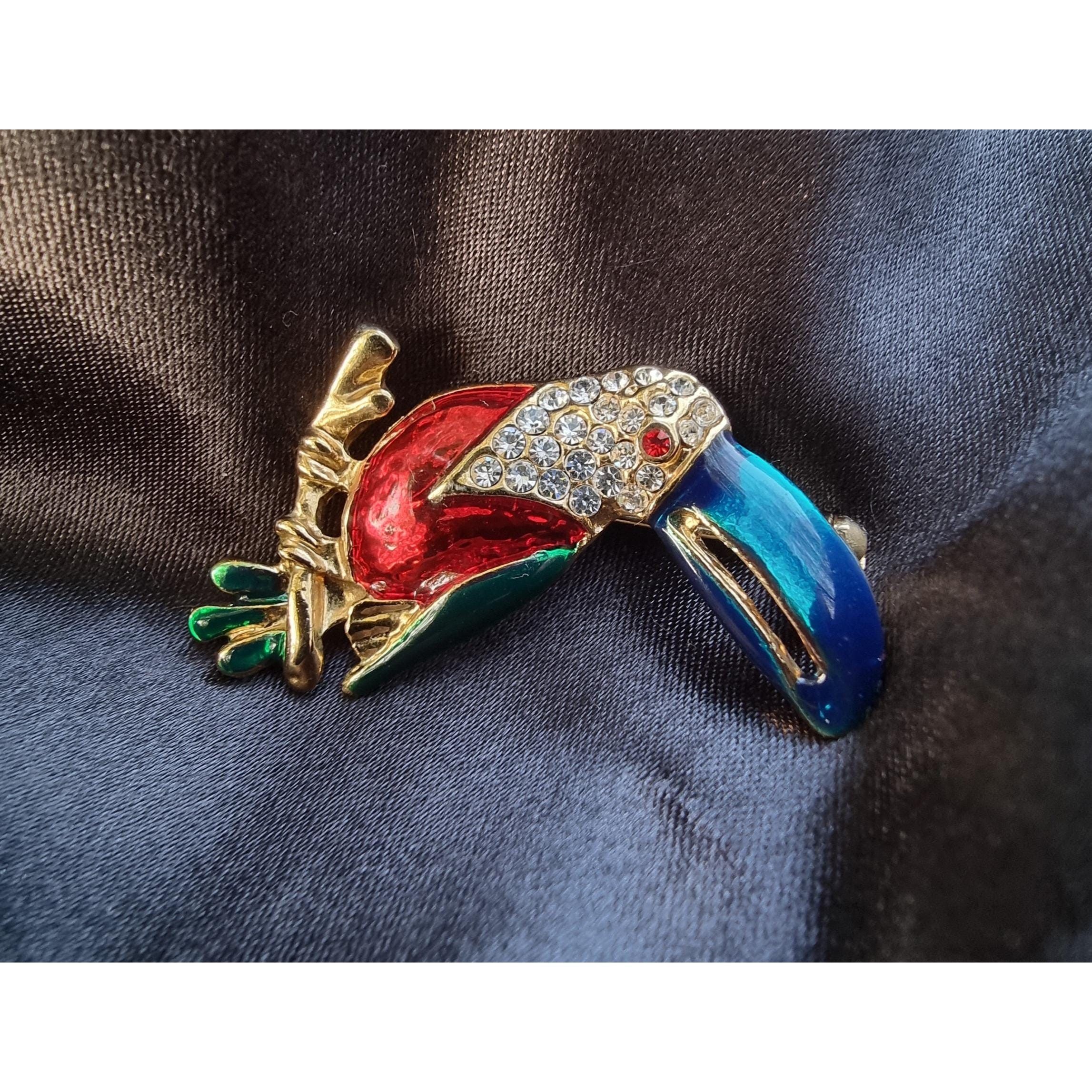 Vintage Vintage Toucan Bird Enamel Gold Tone Rhinestone Red Eye Anim Size ONE SIZE - 3 Thumbnail