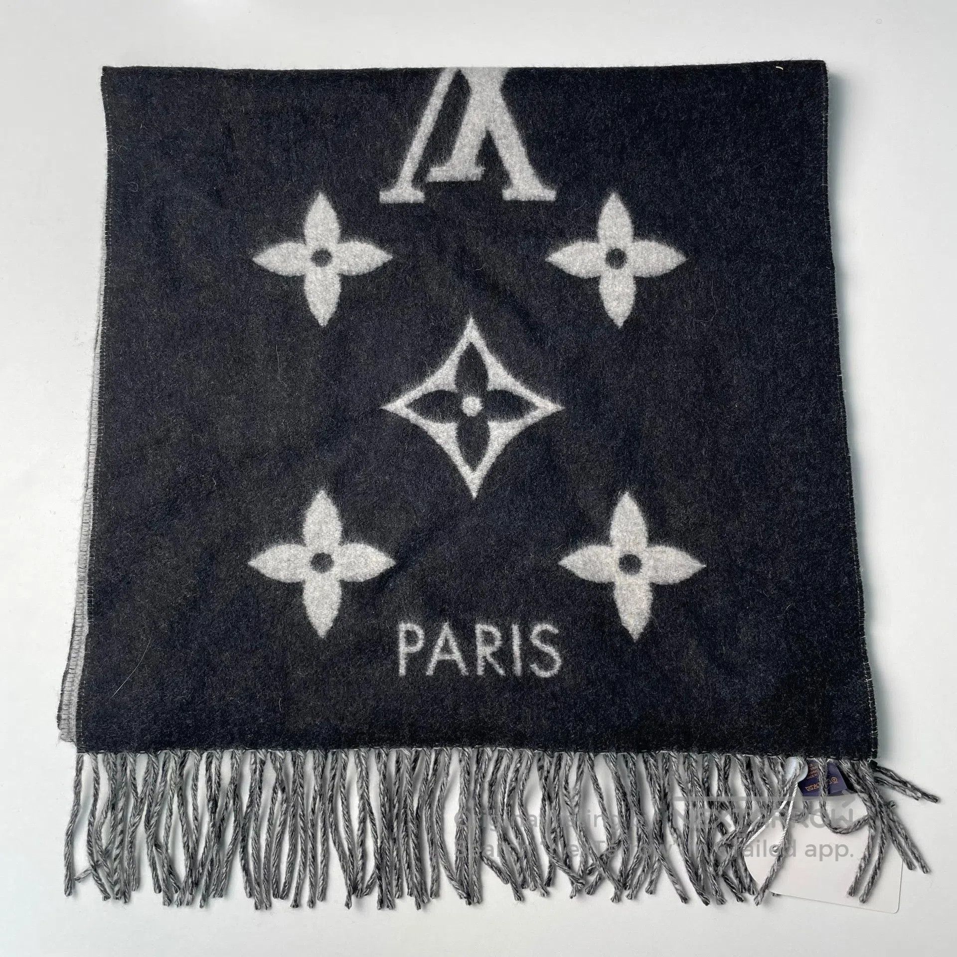 Louis Vuitton Louis Vuitton Black and Gray Printed Cashmere Double-sided Size ONE SIZE - 3 Thumbnail