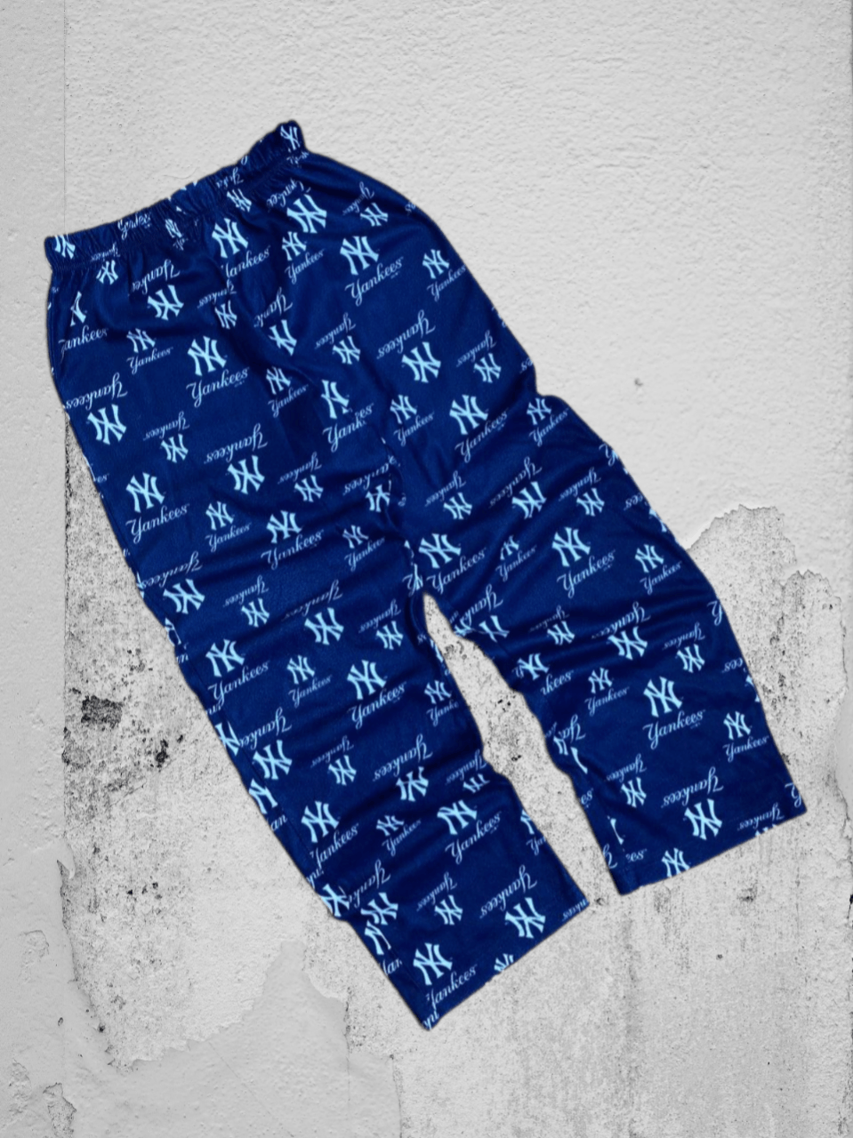 MLB × Vintage Crazy Vintage Baggy Y2K New York Yankees Sweatpants USA Size US 32 / EU 48 - 1 Thumbnail