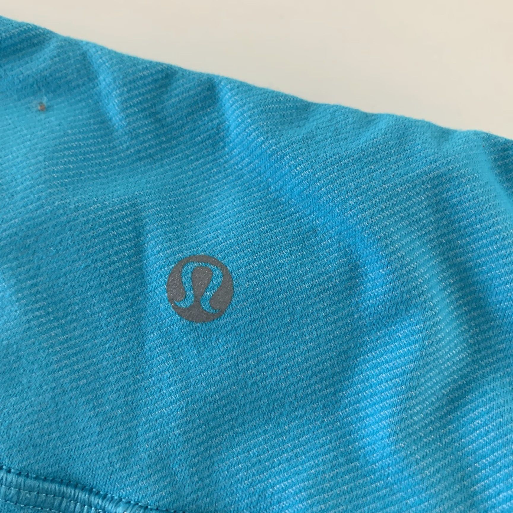 Lululemon Lululemon Cropped Leggings Women's 6/8 Blue Yoga Activewear Shirt? Size 28" / US 6 / IT 42 - 6 Thumbnail