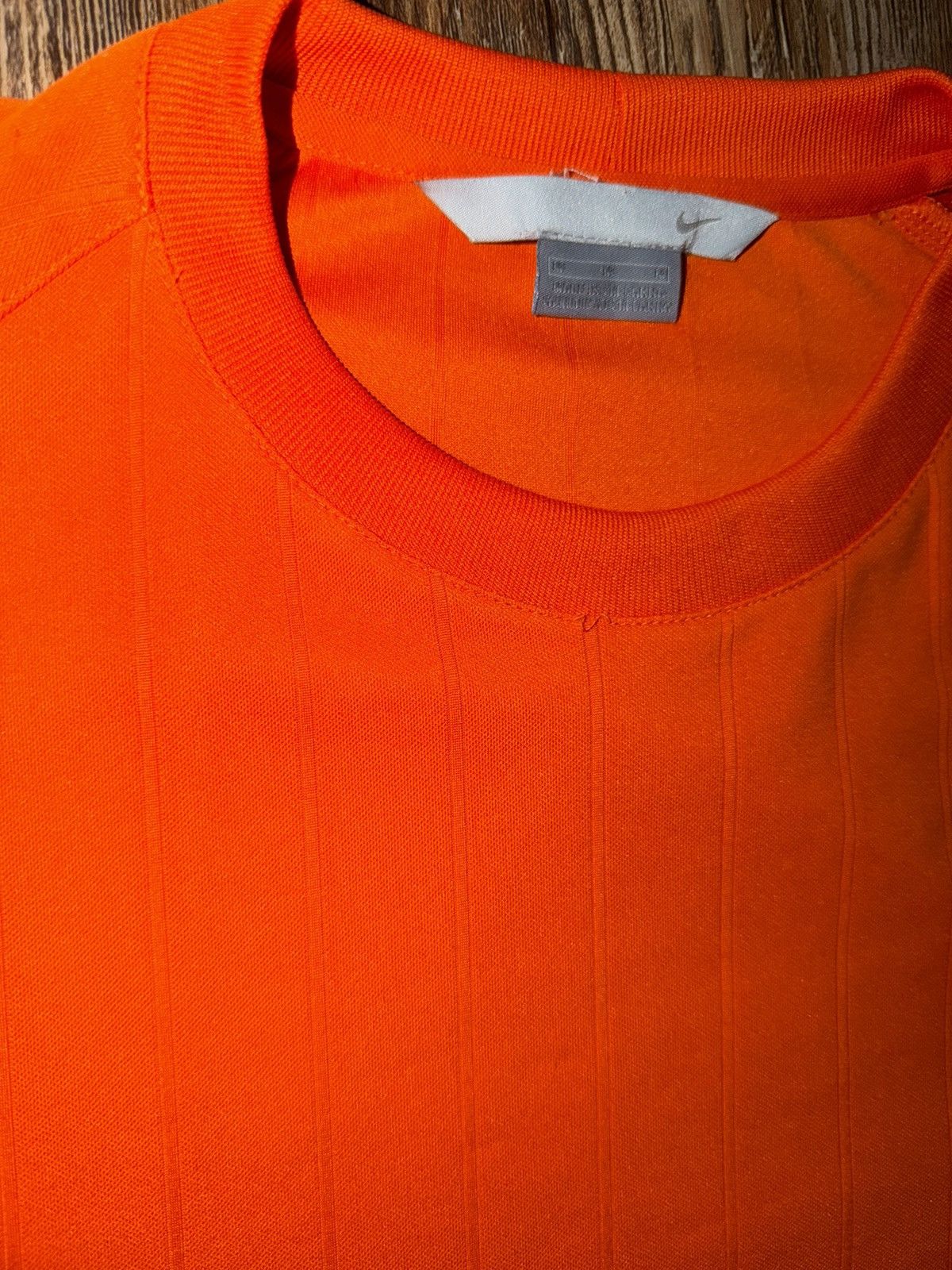 Nike Vintage Nike sportswear mesh shirt orange men’s medium Size US M / EU 48-50 / 2 - 4 Thumbnail