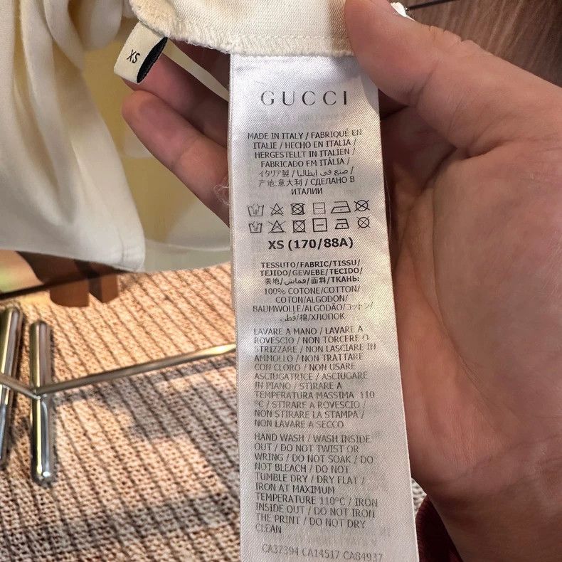 Gucci Gucci White Mickey Mouse belt short sleeves 2501-Nextarrow Size US XS / EU 42 / 0 - 5 Thumbnail