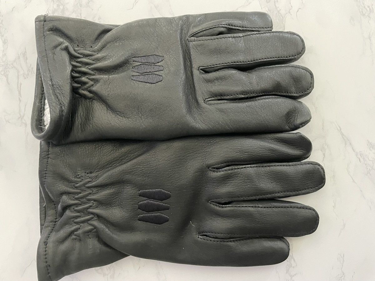 Other Show me the body coffin embroidered mens leather gloves Size ONE SIZE - 1 Thumbnail