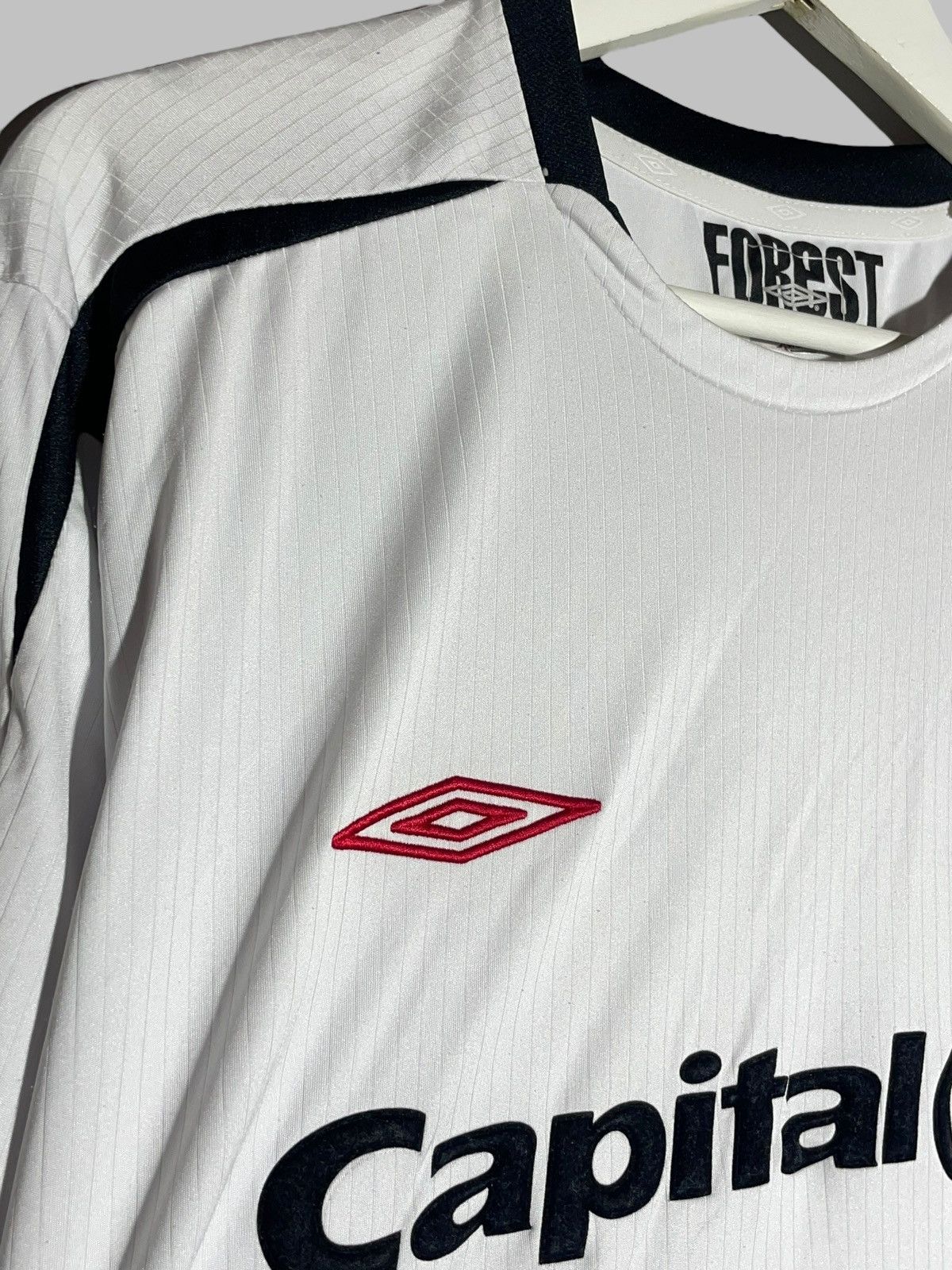 Umbro Nottingham Forest Umbro 2005/07 Goalkeeper Football Jersey Size US XL / EU 56 / 4 - 5 Thumbnail