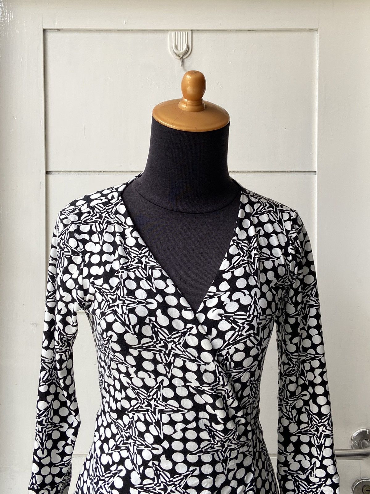 Diane von Furstenberg Diane Von Furstenberg Cardigan Size XS / US 0-2 / IT 36-38 - 8 Thumbnail