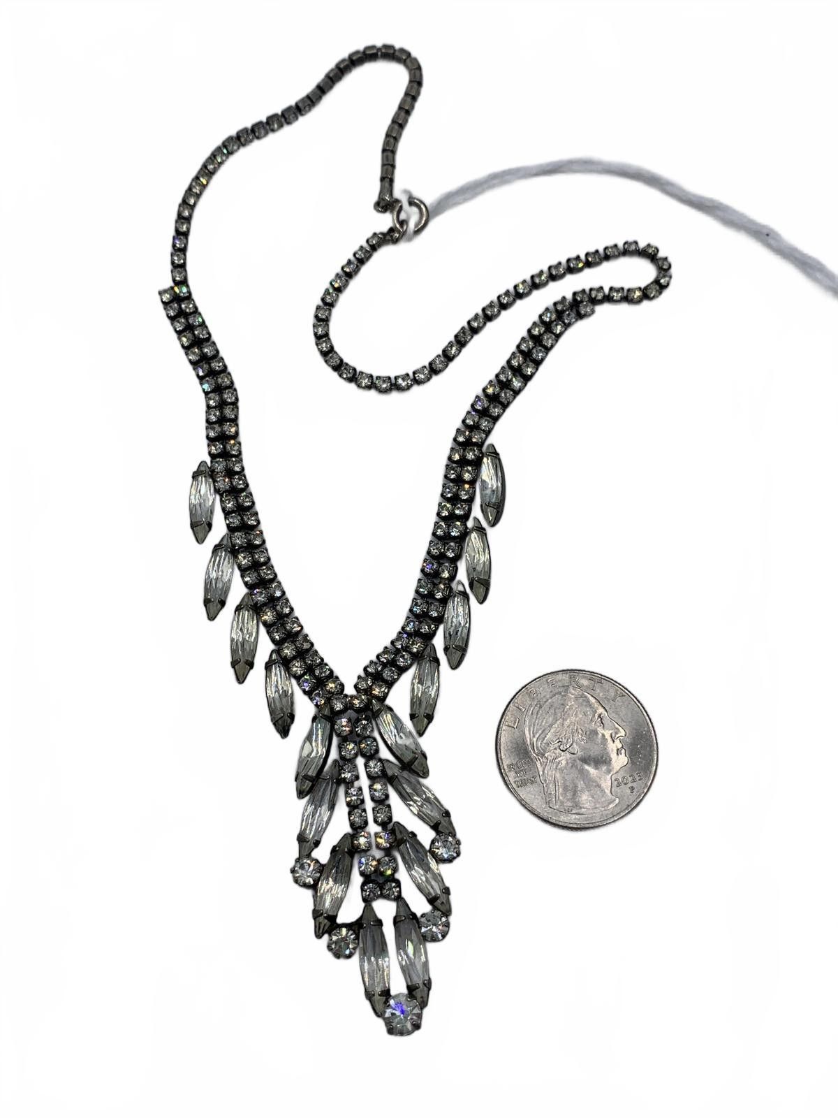 Other Silvertone 19g White Rhinestone Navette 17" Y- CJ Necklace Size ONE SIZE - 5 Thumbnail