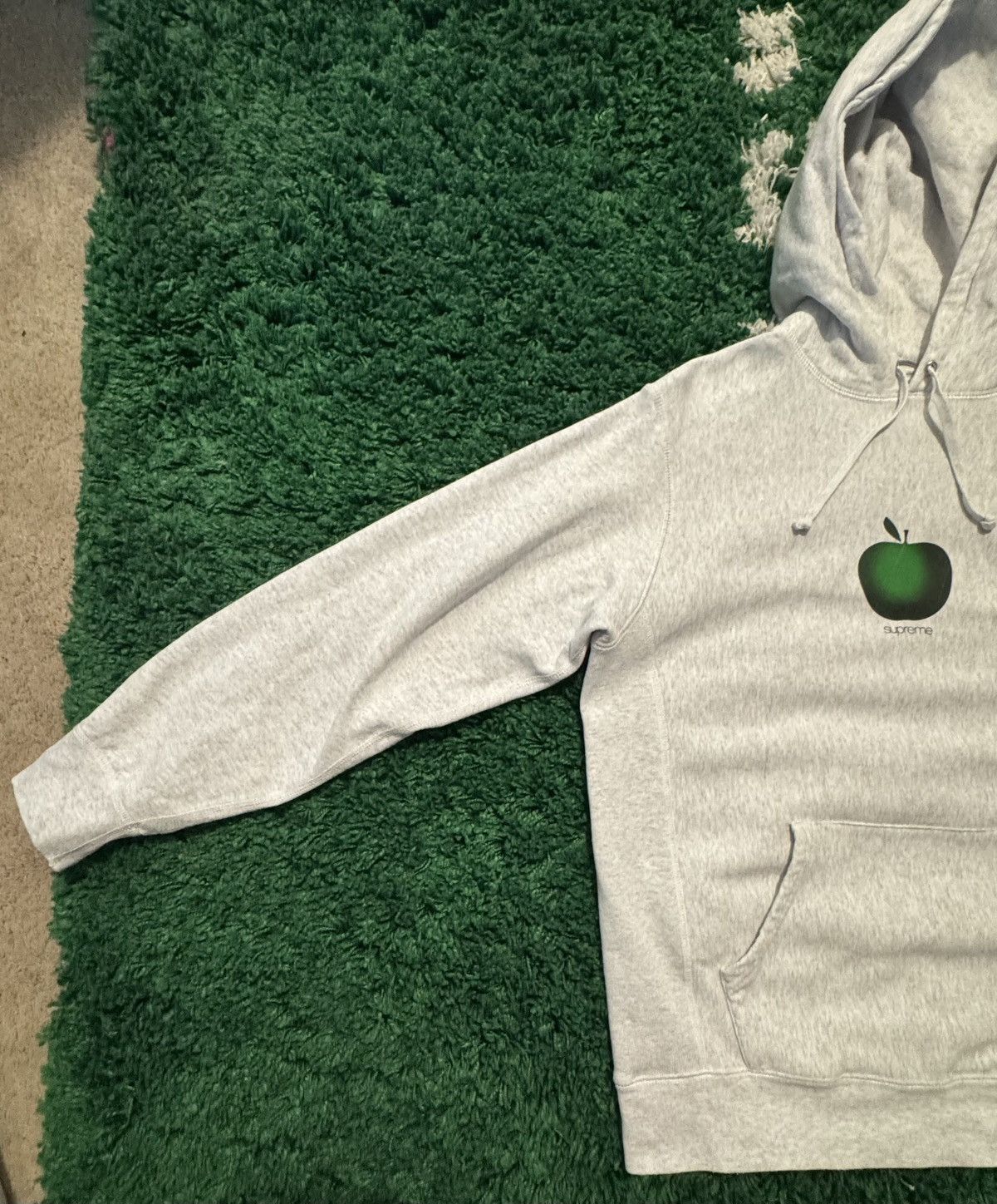 Supreme Supreme Apple Hooded Sweatshirt Size US M / EU 48-50 / 2 - 5 Thumbnail