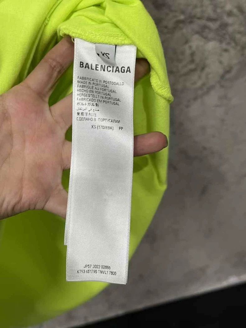 Balenciaga Balenciaga Balenciaga Fluorescent Green Short Sleeve Shirt Size US XS / EU 42 / 0 - 6 Thumbnail