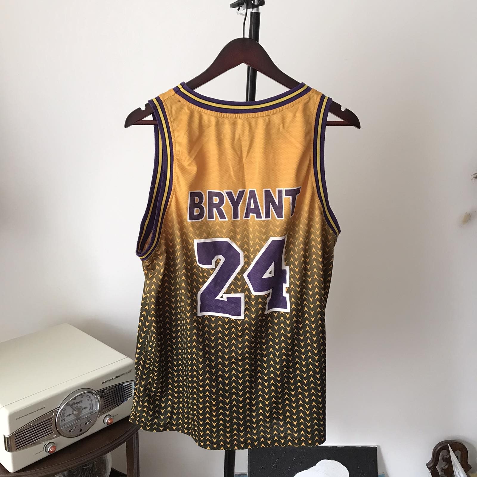 Vintage 90s Champion Los Angeles Lakers Kobe Bryant Jersey
