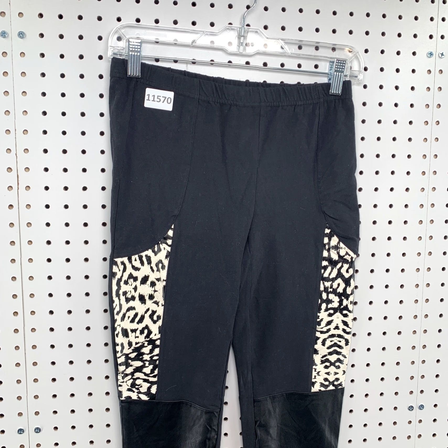 MINKPINK MINKPINK Pants Medium Womens Athletic Yoga Leggings Black Leopard Stretch Size 32" / US 10 / IT 46 - 5 Thumbnail