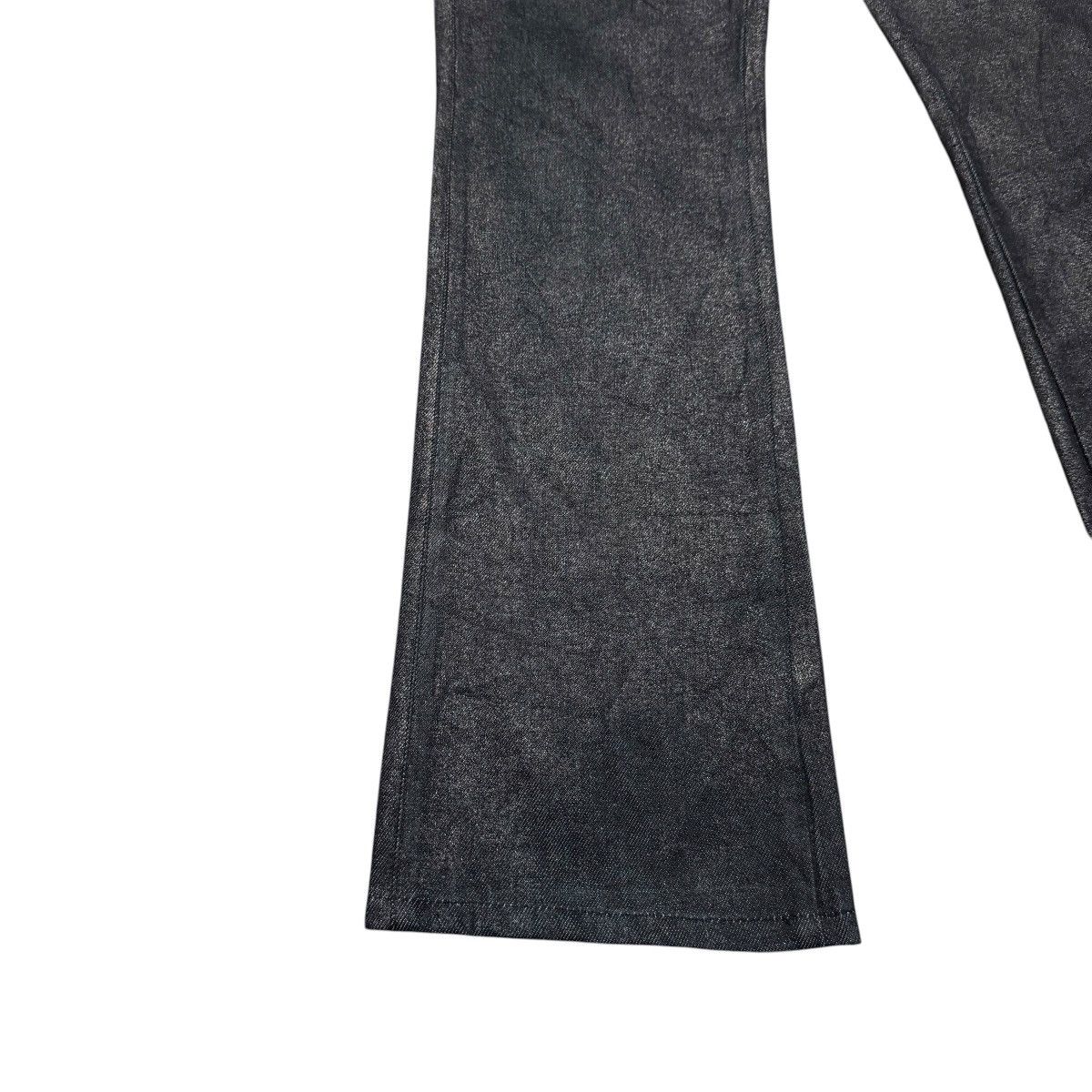 Japanese Brand PARANOID Black Waxed Shining Denim Flare Jeans Size US 28 / EU 44 - 7 Thumbnail