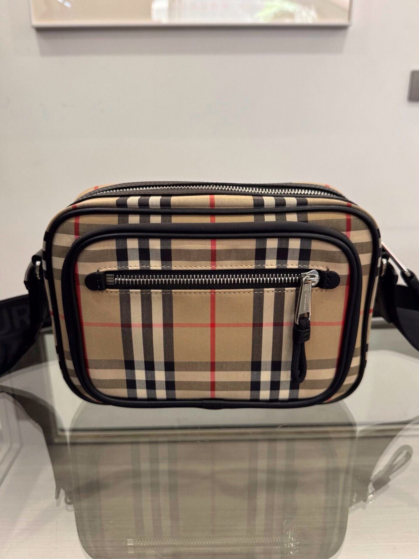 Burberry Burberry Brown Check Logo Camera Bag Size ONE SIZE - 1 Thumbnail
