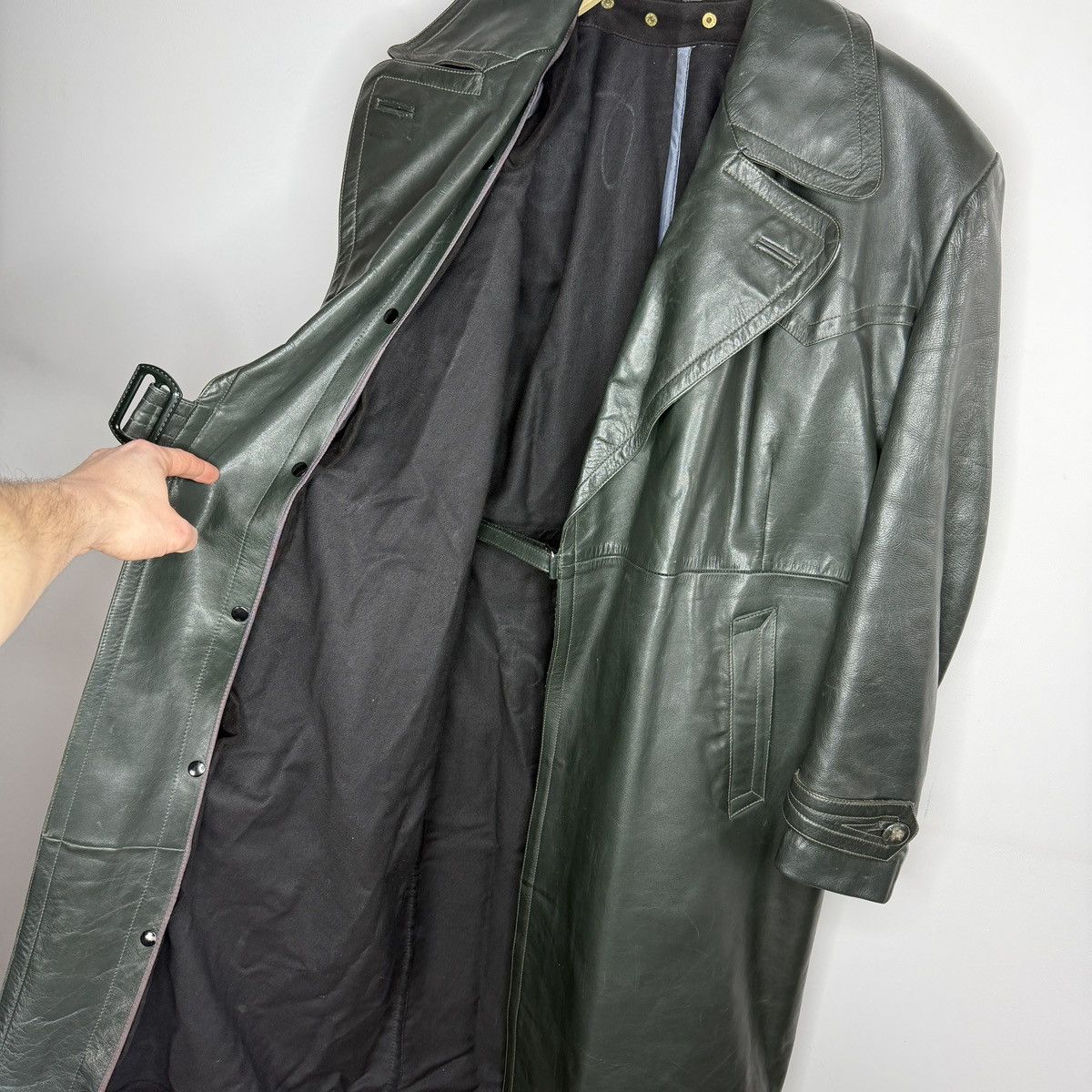 Genuine Leather Vintage 1980s very rare heavy belted leather coat 80s Size US M / EU 48-50 / 2 - 12 Thumbnail
