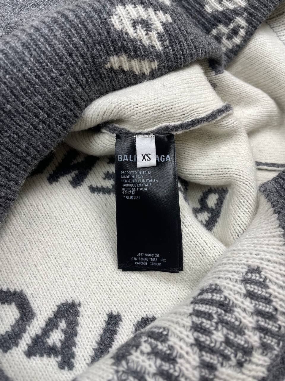 Balenciaga Balenciaga All Over Logo Wool Crewneck 'Dark Grey/White' Size US S / EU 44-46 / 1 - 5 Thumbnail