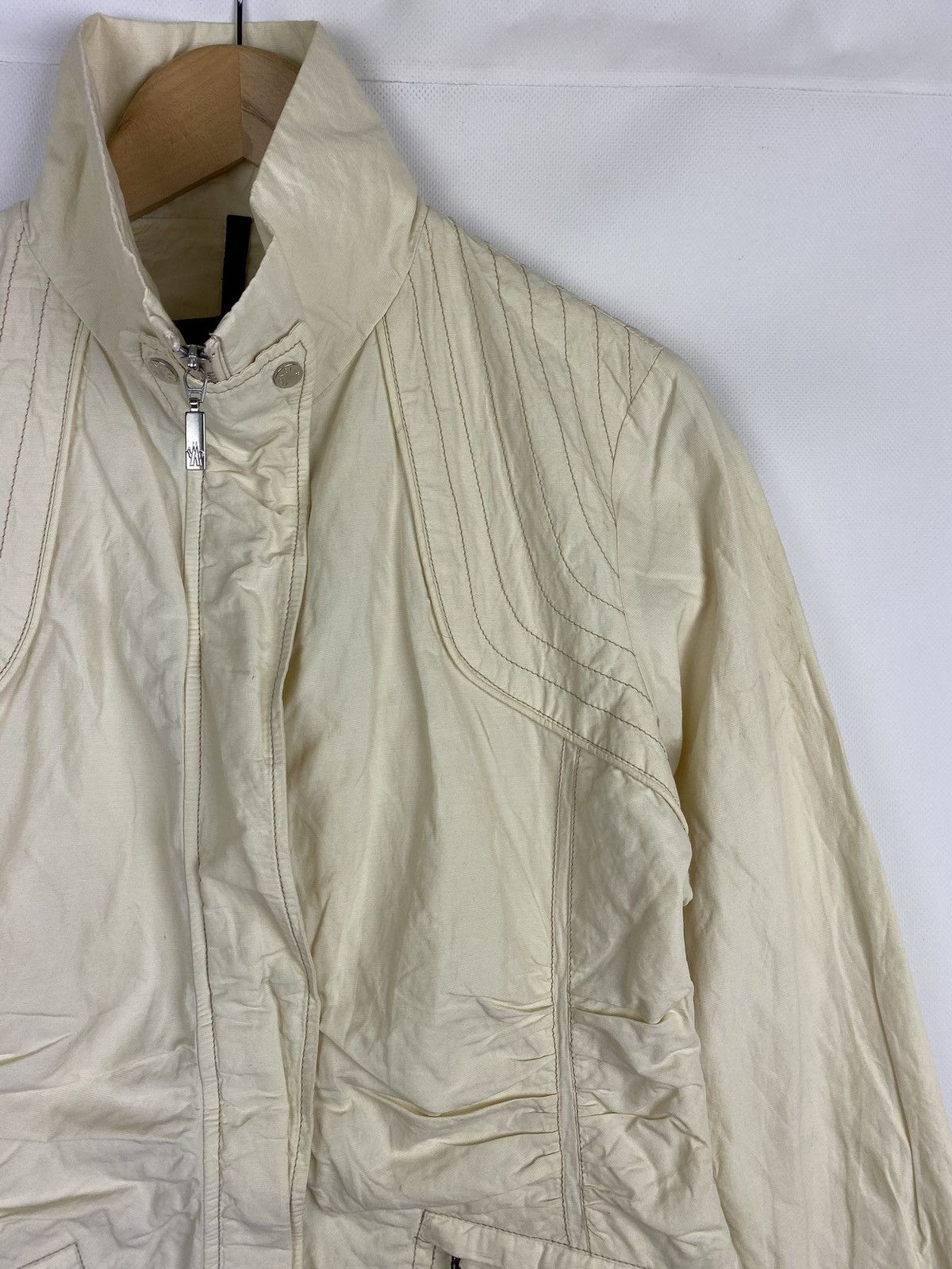 Moncler Moncler vintage ladies full zip jacket size 3 beige Size S / US 4 / IT 40 - 4 Thumbnail