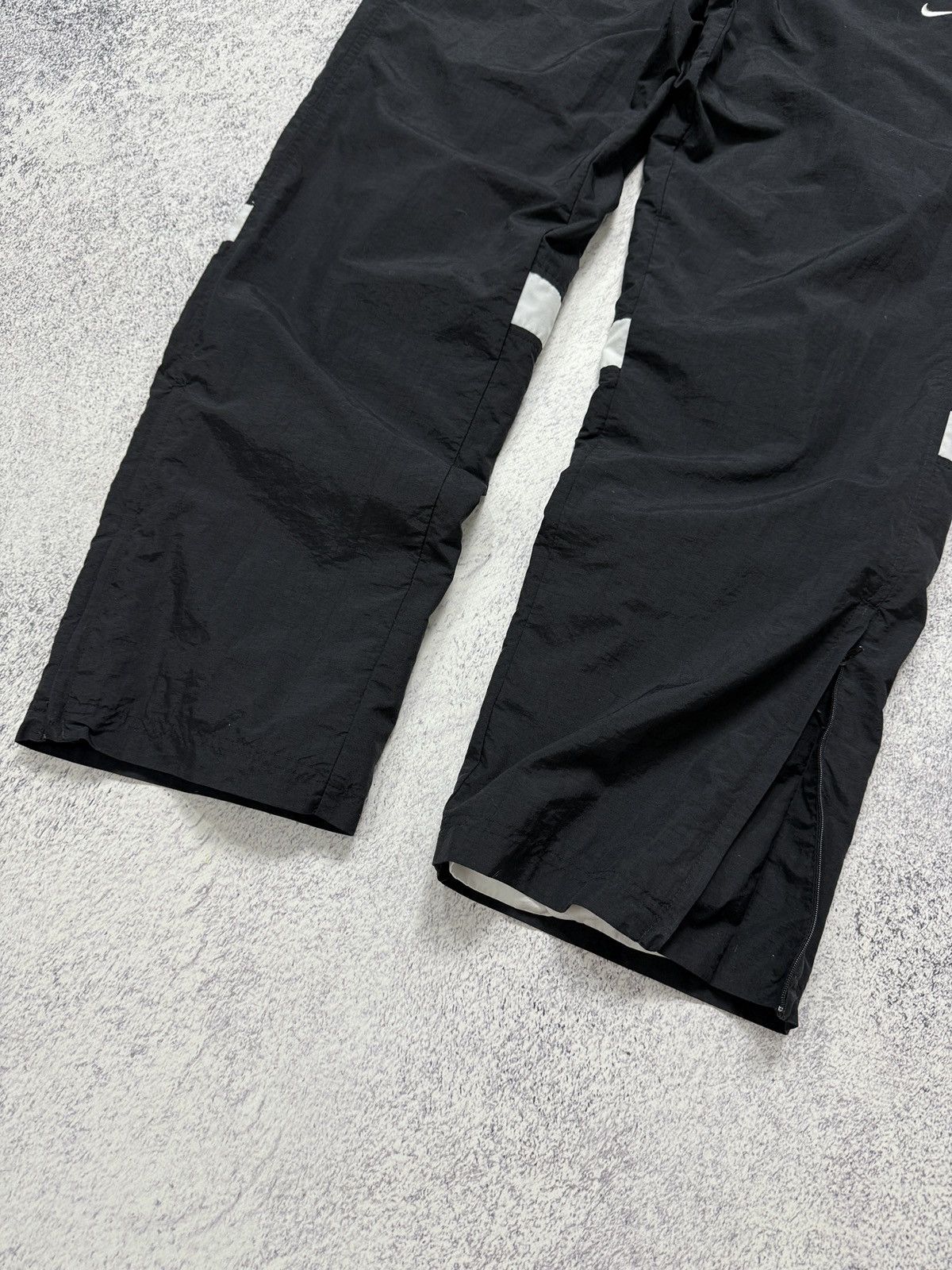 Nike OOs Nike Vintage Nylon Baggy Swoosh Parachute Track Pants Size US 34 / EU 50 - 3 Thumbnail