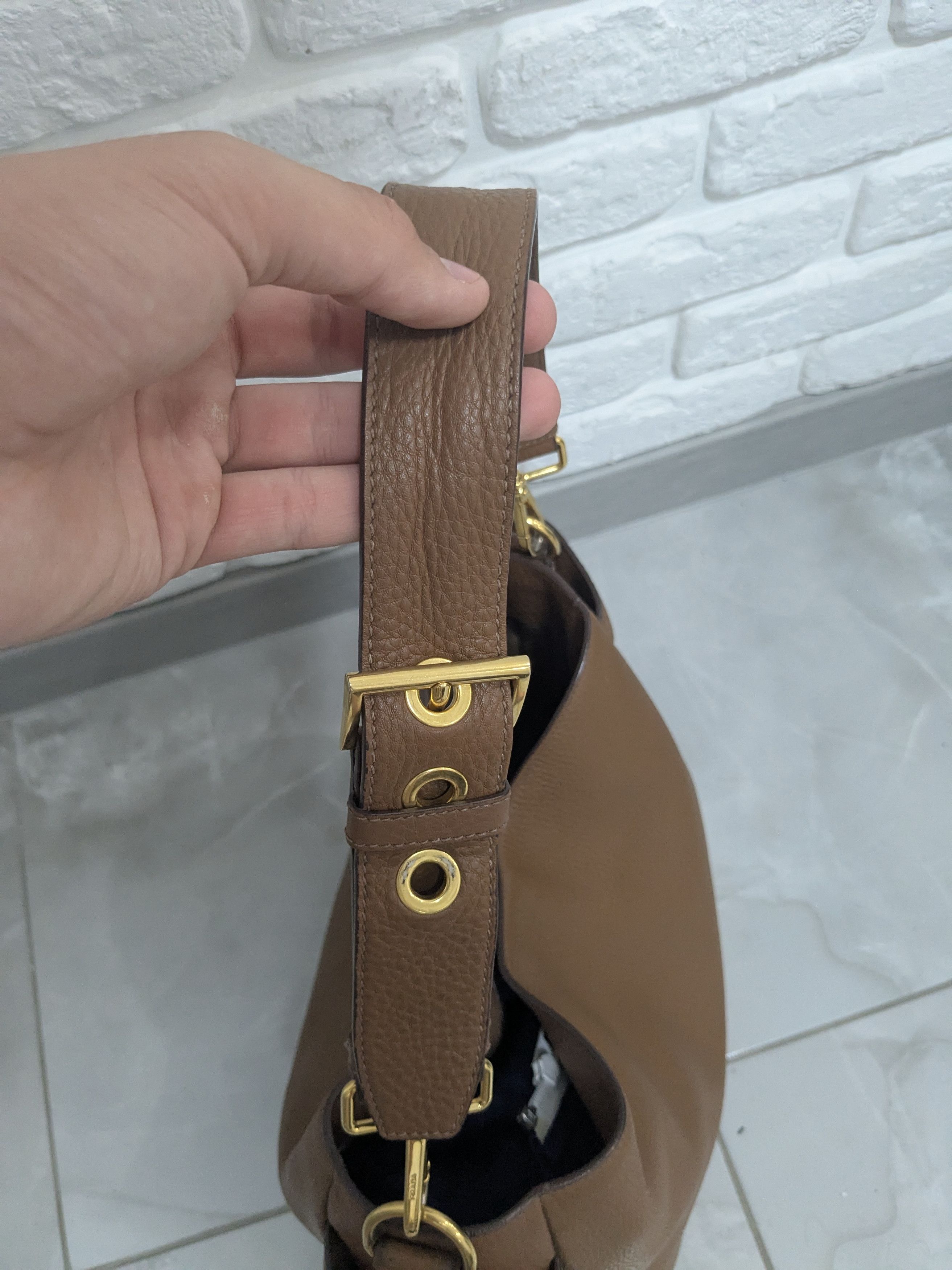 Prada Prada Camel Daino Leather Hobo Shoulder Bag Size ONE SIZE - 6 Thumbnail
