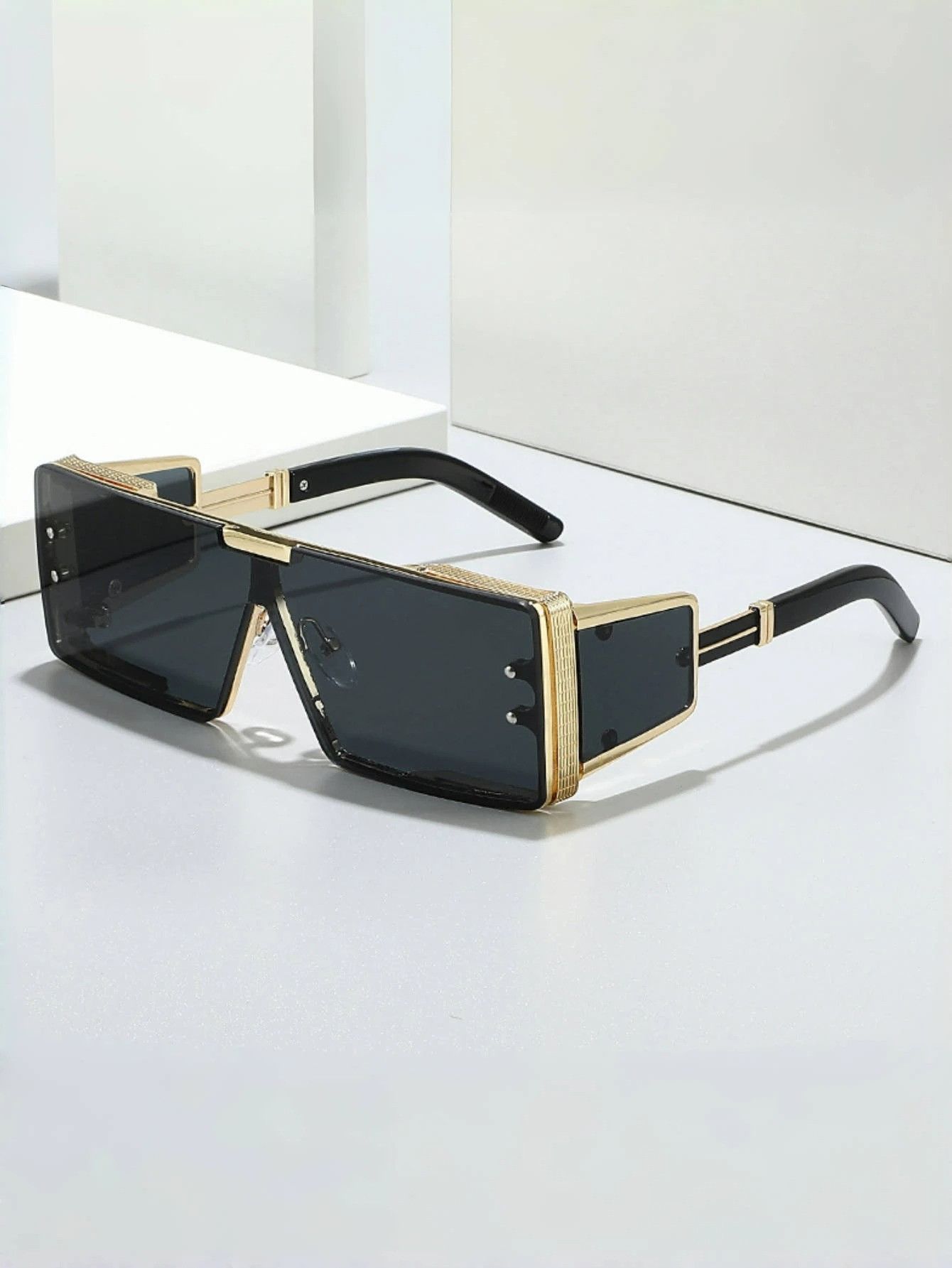 Designer Futuristic Metal Square Sunglasses Men Size ONE SIZE - 1 Preview