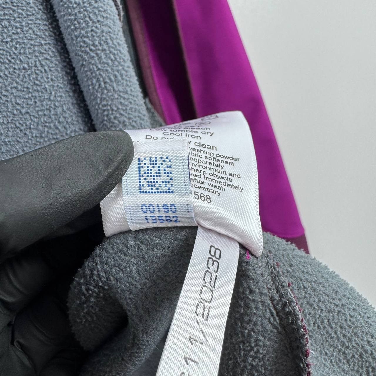 Berghaus Berghaus Windstopper Jacket Purple Hooded Softshell L Size L / US 10 / IT 46 - 11 Thumbnail