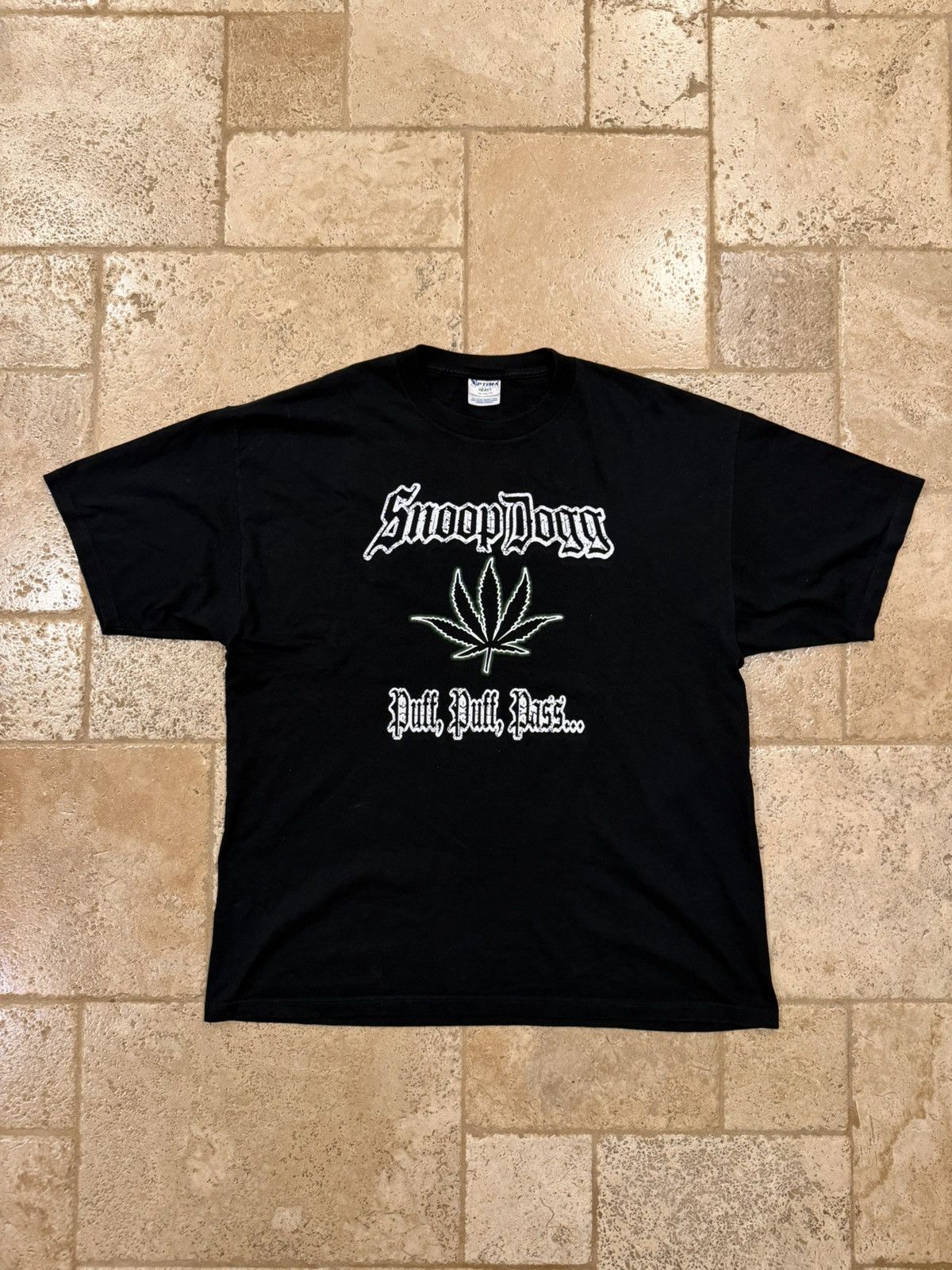 Vintage Vintage Snoop Dogg “Puff, Puff, Pass…” 2001 Tour Rap Tee Size US XXL / EU 58 / 5 - 3 Thumbnail
