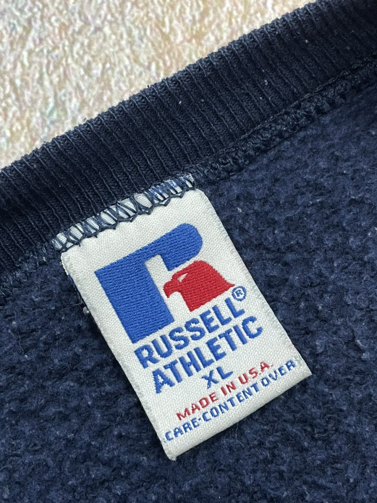NFL Vintage Russell Athletic Dallas Cowboys Spellout Sweatshirt Size US L / EU 52-54 / 3 - 4 Thumbnail
