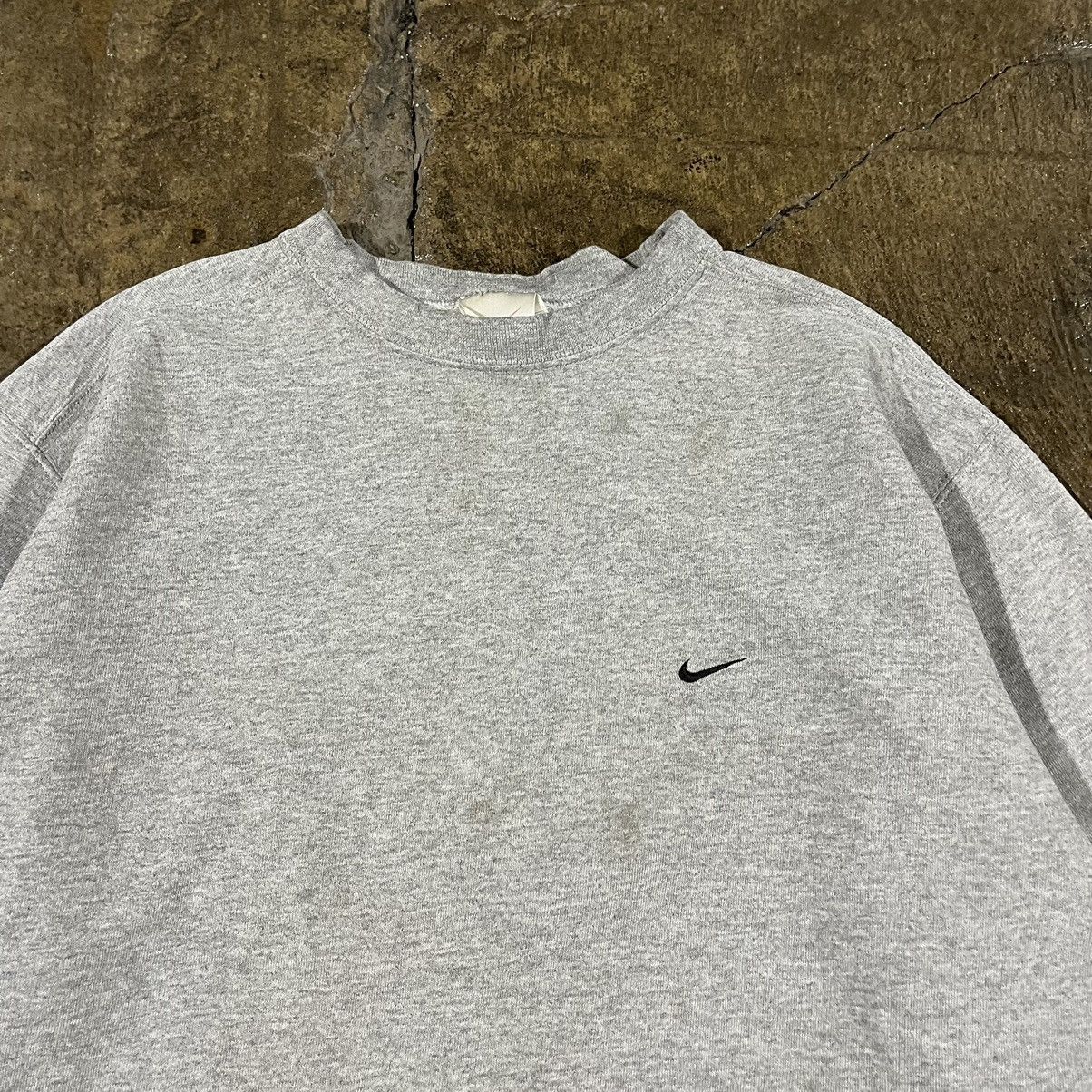 Nike × Vintage Crazy Vintage 90s Nike Mini Swoosh Crewneck Essential Skater Size US XL / EU 56 / 4 - 4 Thumbnail