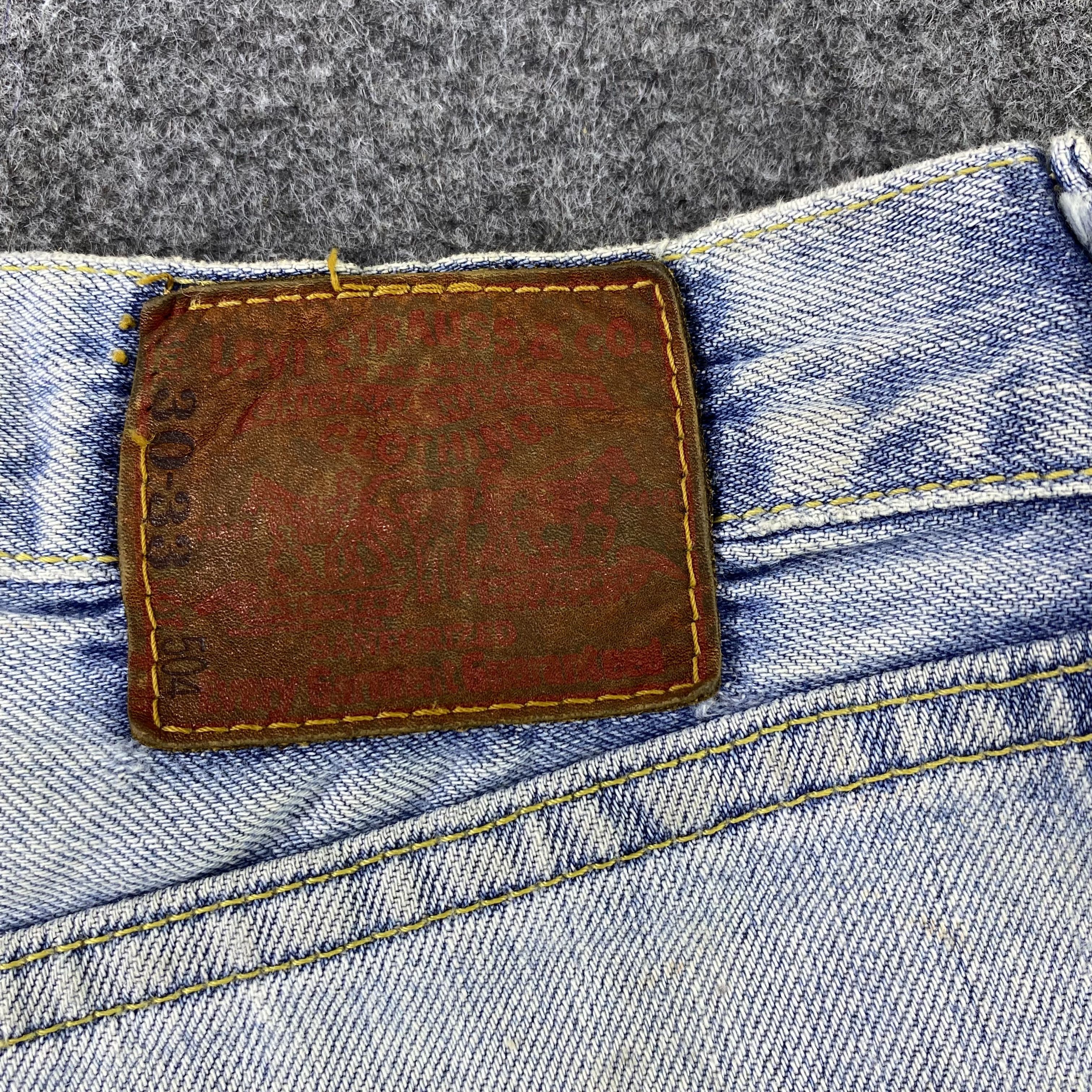 Jean × Levi's Vintage Levi's 504 Distress Blue Wash Jeans - J1150 Size US 32 / EU 48 - 15 Thumbnail