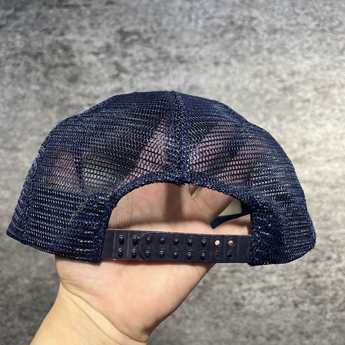 Vintage Vintage 90s Notre Dame Fighting Irish Snapback Trucker Hat Size ONE SIZE - 3 Thumbnail