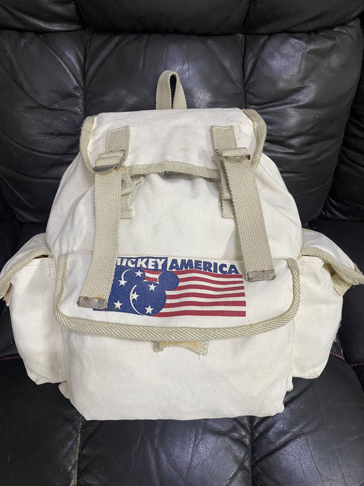 Mickey Mouse × Vintage Vintage Mickey Mouse America 90’s Disney Backpack Size ONE SIZE - 1 Thumbnail