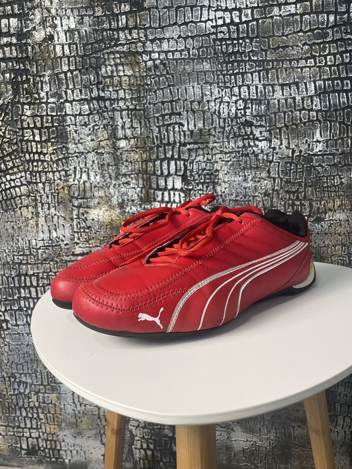 Ferrari × Puma Vintage Puma Ferrari SpeedCat Shoes Size US 9 / EU 42 - 2 Thumbnail