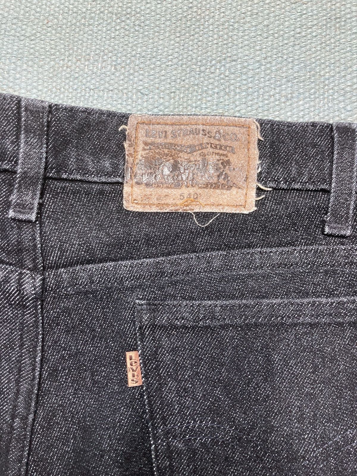 Levi's × Vintage Levi’s 540 jeans black grunge relaxed straight skater 35x29 Size US 35 - 3 Thumbnail
