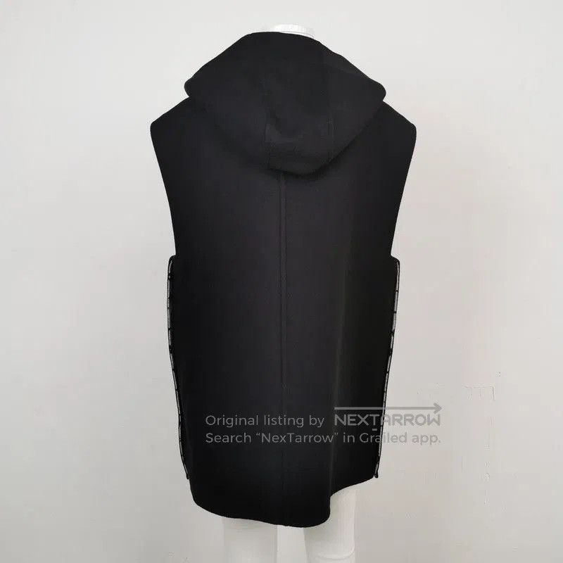 Louis Vuitton Louis Vuitton Double Breasted Hooded Vest in Black. Size US M / EU 48-50 / 2 - 2 Thumbnail