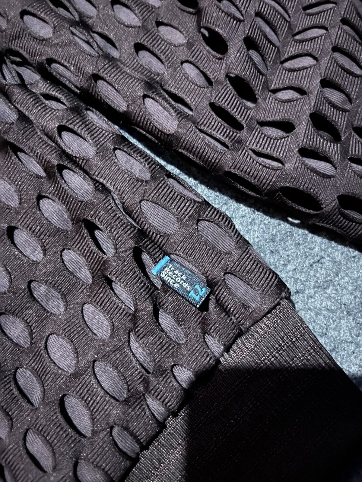 Nike VERY RARE Nike Tracks Record Ladies Size: SMALL VGC Size S / US 4 / IT 40 - 4 Thumbnail