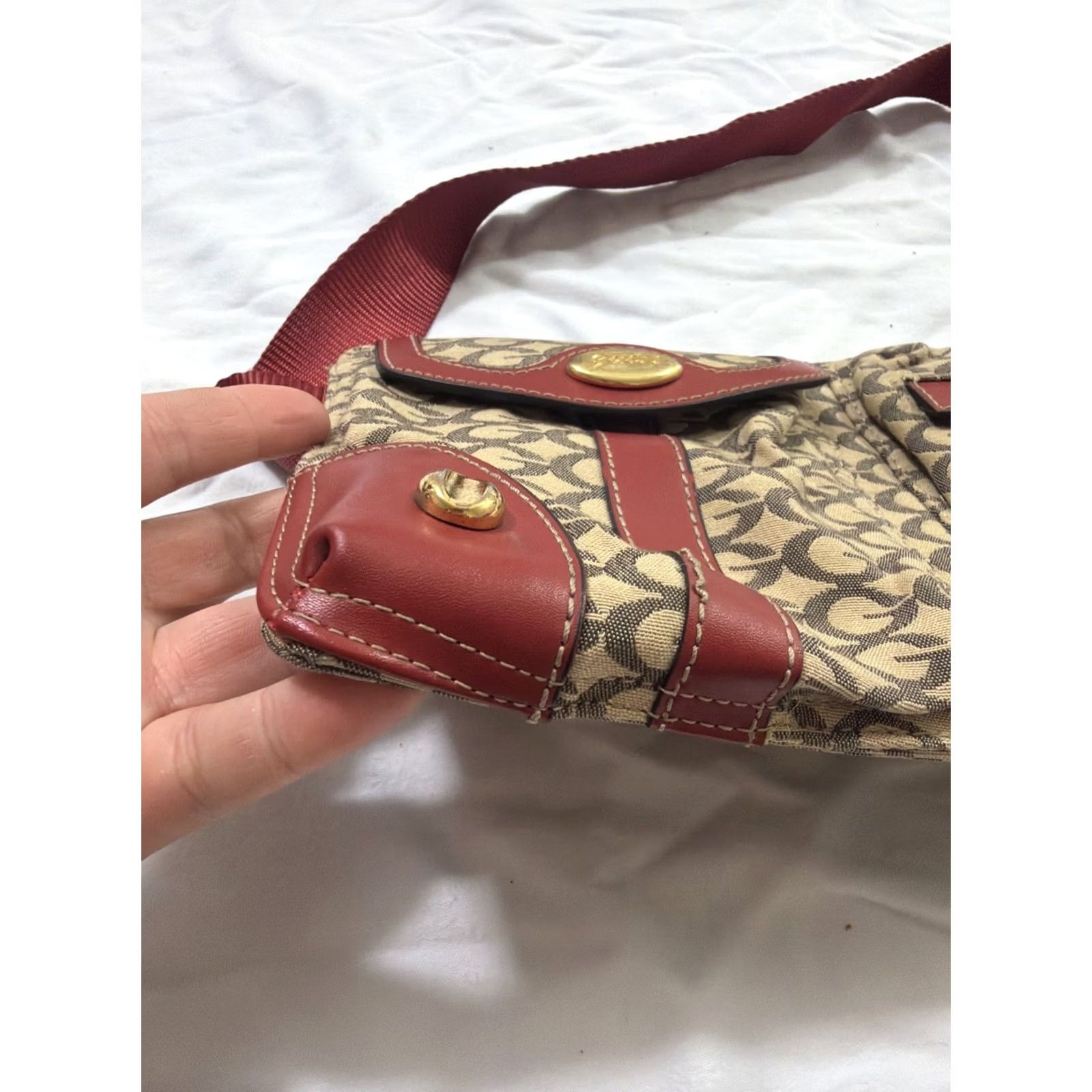 Guess VINTAGE GUESS Waist Bag Purse Beige Red Metal Clasp Zipper Pockets Belt Bag & Fanny Pack Women 12x6.5 Metallic Polyester Size ONE SIZE - 6 Thumbnail