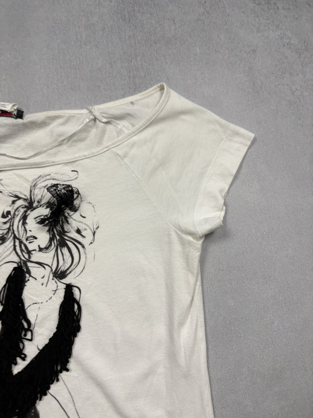 Miss Sixty Miss Sixty Graphic Fringe T-Shirt Y2K Studded Print 2000s M Size M / US 6-8 / IT 42-44 - 2 Thumbnail