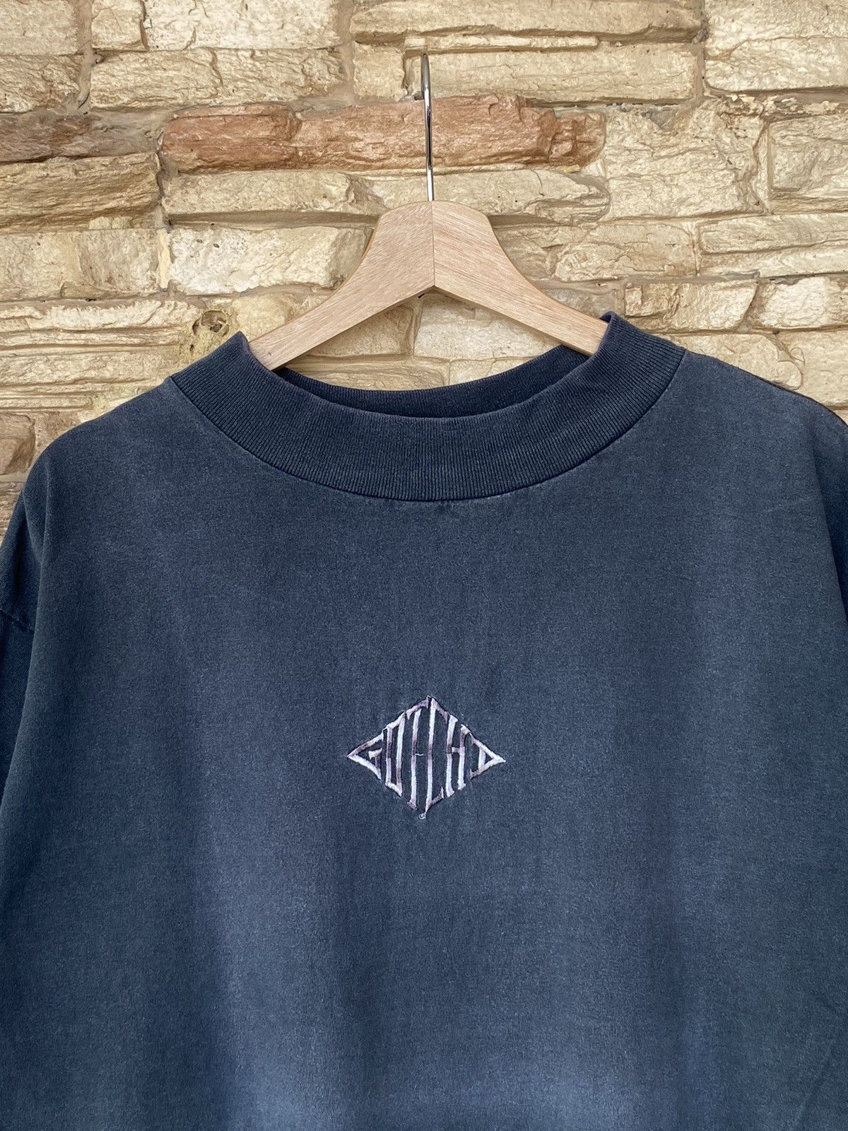 Vintage Very Rare 90s Vintage Gotcha Surfing Tees Size US L / EU 52-54 / 3 - 4 Thumbnail