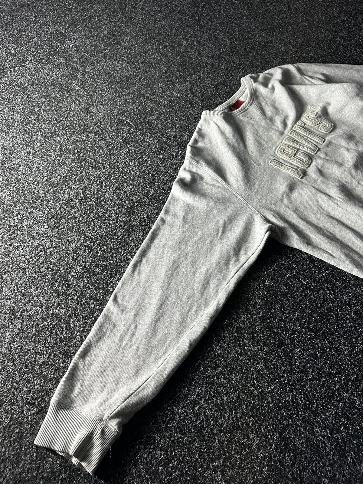 Levi's × Vintage 🚨RED TAB Crazy Vintage 90s Levi’s Sweatshirt big logo RARE Size US L / EU 52-54 / 3 - 7 Thumbnail