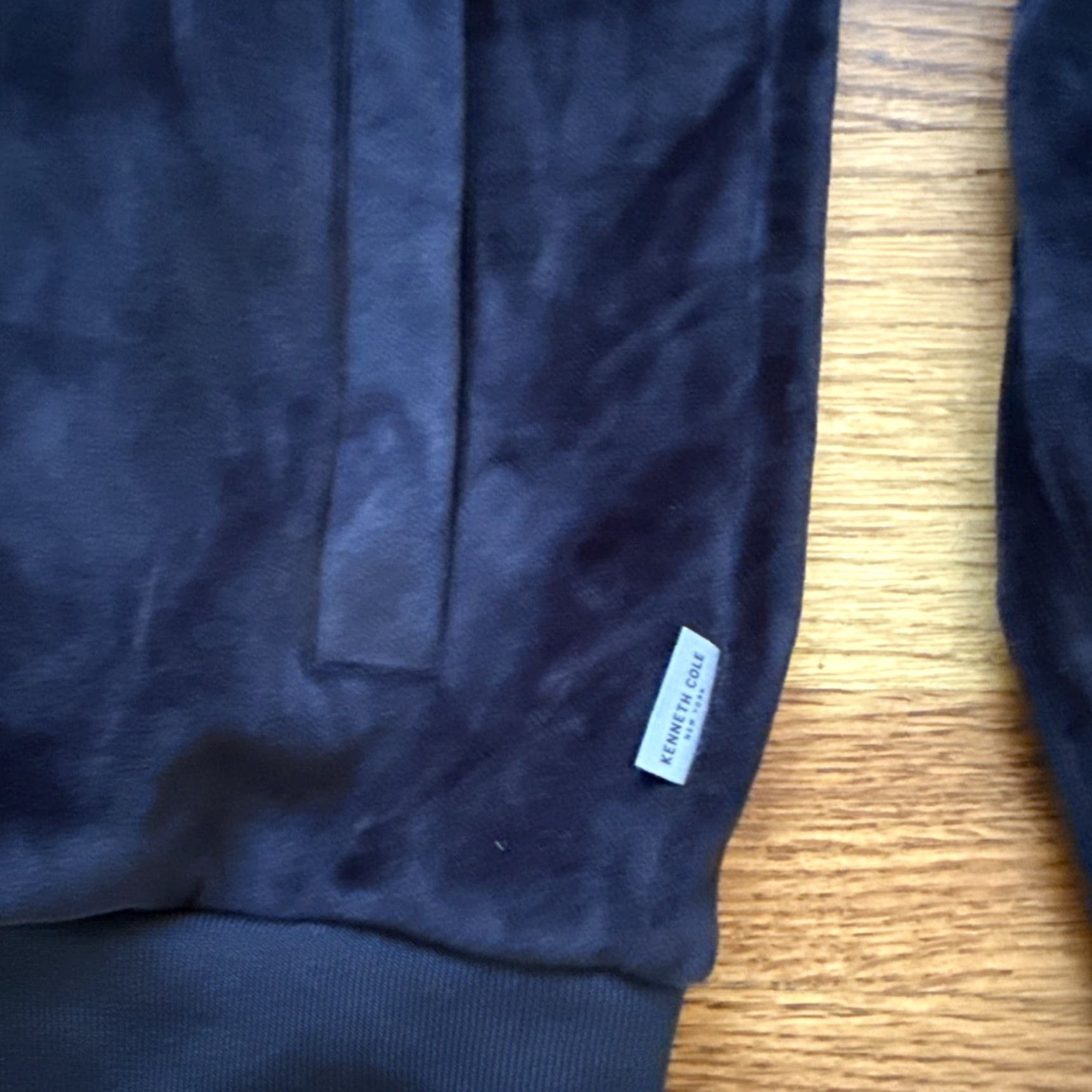 Kenneth Cole Kenneth Cole Mens Velour Full Zip Bomber Jacket M Black Velour Full Zip Bomber Jacket Mens C24 Size US M / EU 48-50 / 2 - 3 Thumbnail