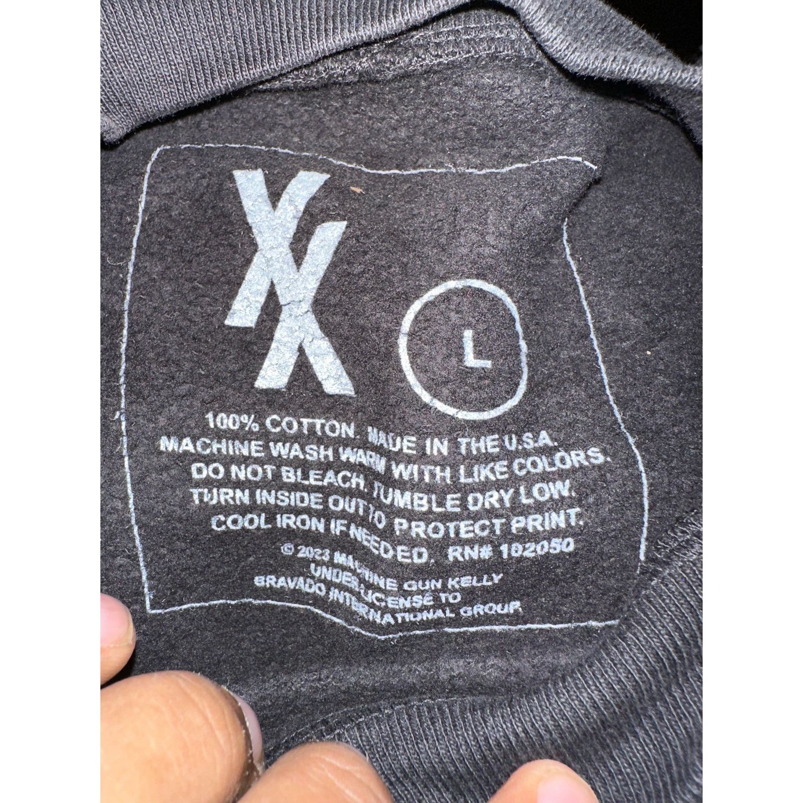 Band Tees Official Machine Gun Kelly Outlaw Rodeo Houston Crewneck Size US L / EU 52-54 / 3 - 3 Thumbnail