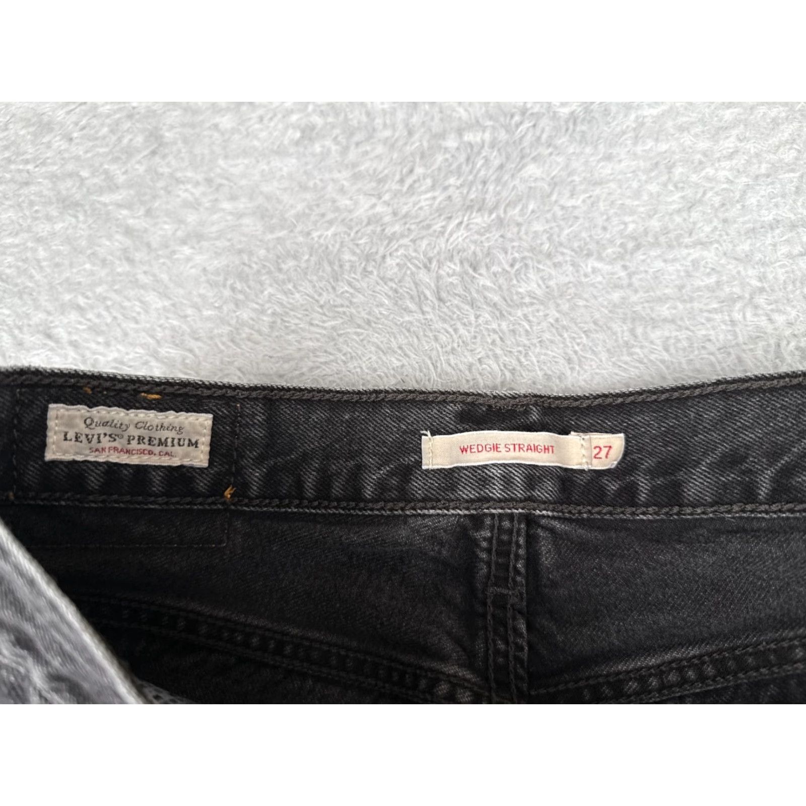 Levi's Levis Premium Jeans Womens 27x25 27 Black Denim Big E Wedgie Straight Distressed Size 27" / US 4 / IT 40 - 6 Thumbnail