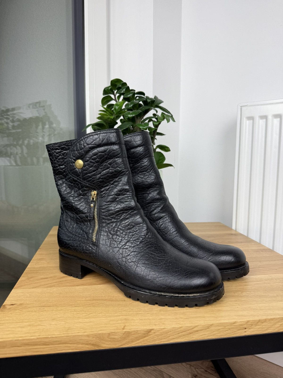 Louis Vuitton Louis Vuitton Boots Size US 11 / IT 41 - 1 Thumbnail