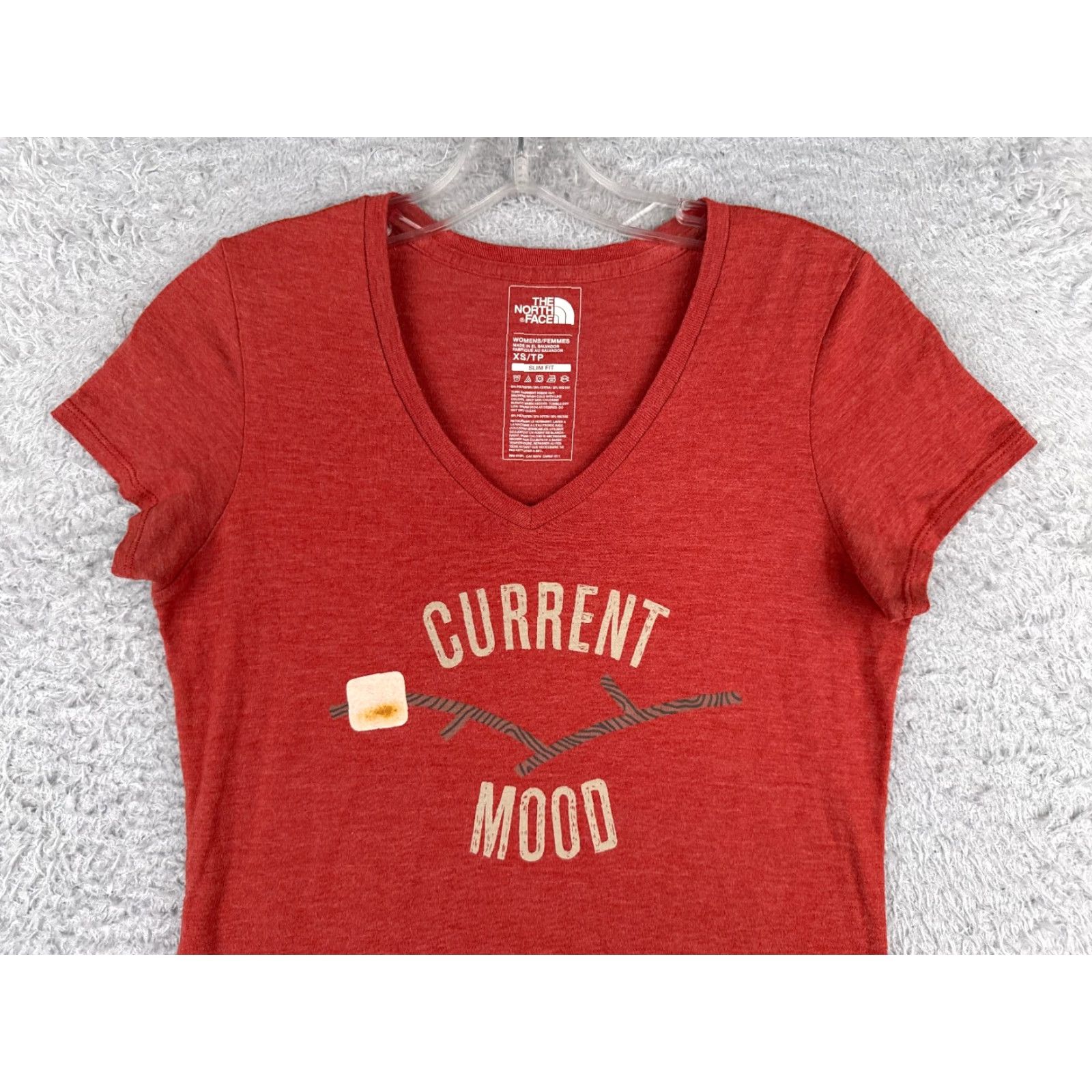 The North Face The North Face Shirt Women XS Red V-Neck Polyester Blend Classic Slim Fit T-Shirt Casual Womens XS Red The North Face Size XS / US 0-2 / IT 36-38 - 4 Thumbnail