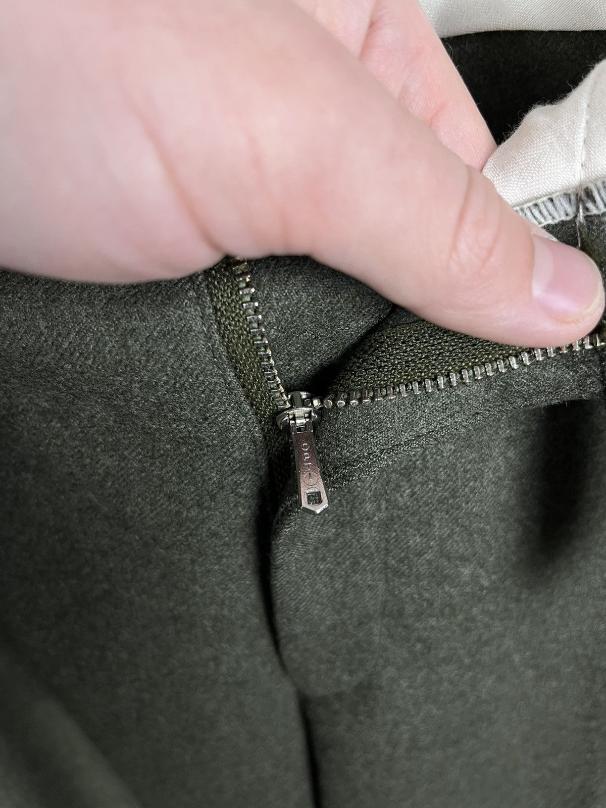 Other Vintage Alfredo Torres Wool Trousers Olive Green Dress Pants Size US 36 / EU 52 - 7 Thumbnail