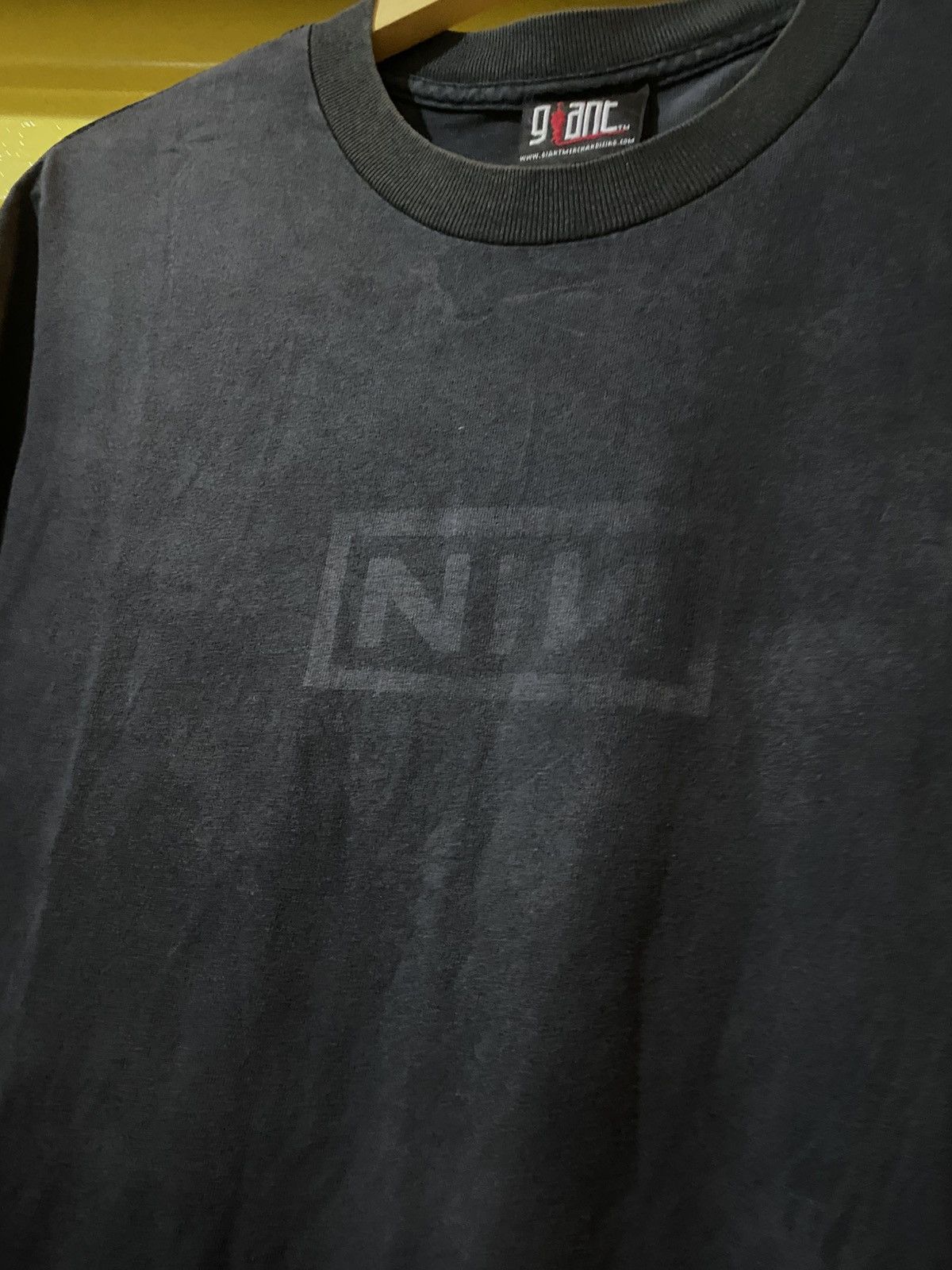 Band Tees Vintage Nine Inch Nails With Teeth Band Tee Size US L / EU 52-54 / 3 - 1 Thumbnail