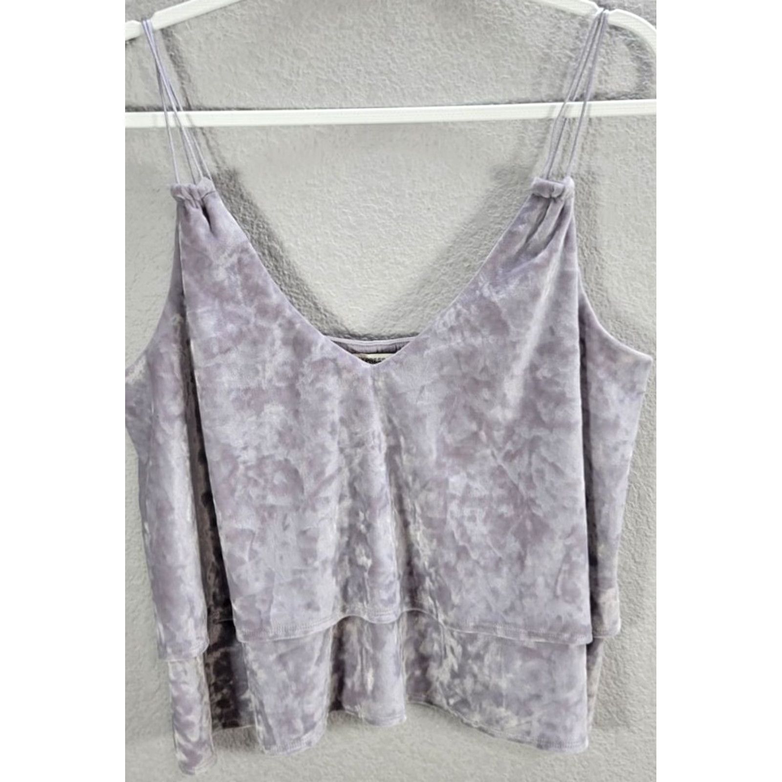 Express Express Cropped Velvet Cami Tank Grey/Lavender Sz M Womens Sleeveless Cropped Velvet Polyester Express One Eleven Size M / US 6-8 / IT 42-44 - 4 Thumbnail