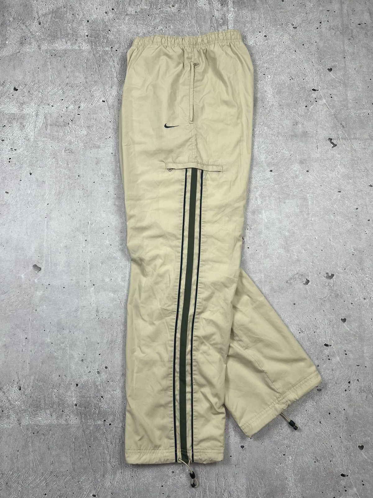 Nike Vintage Nike Nylon Track Pants Size US 34 / EU 50 - 2 Thumbnail