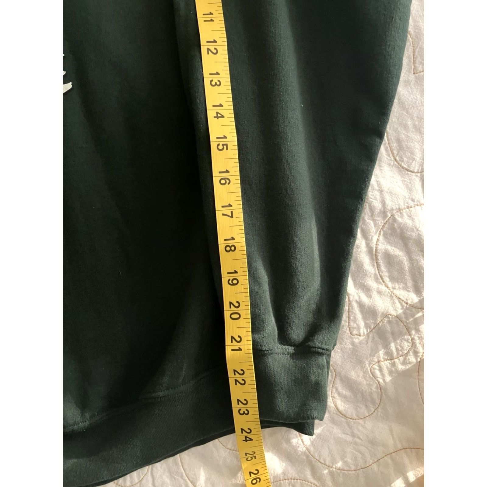 Gildan NATURE Wildlife Deer Graphic Sweatshirt Men’s Large Hunting Shirt Humorous Gildan Green 90s Animals Outdoors Moose Head Vintage Logo Sweatshirt Mens Size US L / EU 52-54 / 3 - 5 Thumbnail