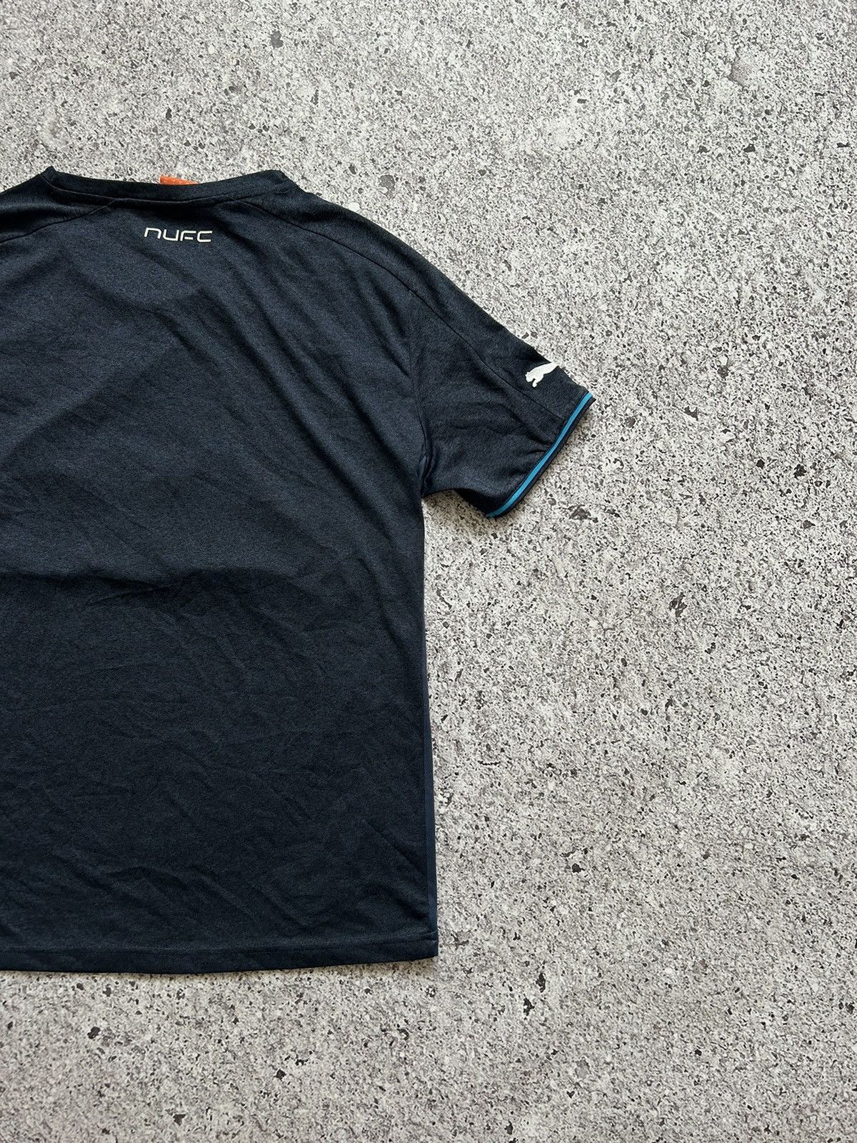 Puma × Vintage Vintage Puma Newcastle United 2013 2014 Away Soccer Jersey Size US M / EU 48-50 / 2 - 7 Thumbnail
